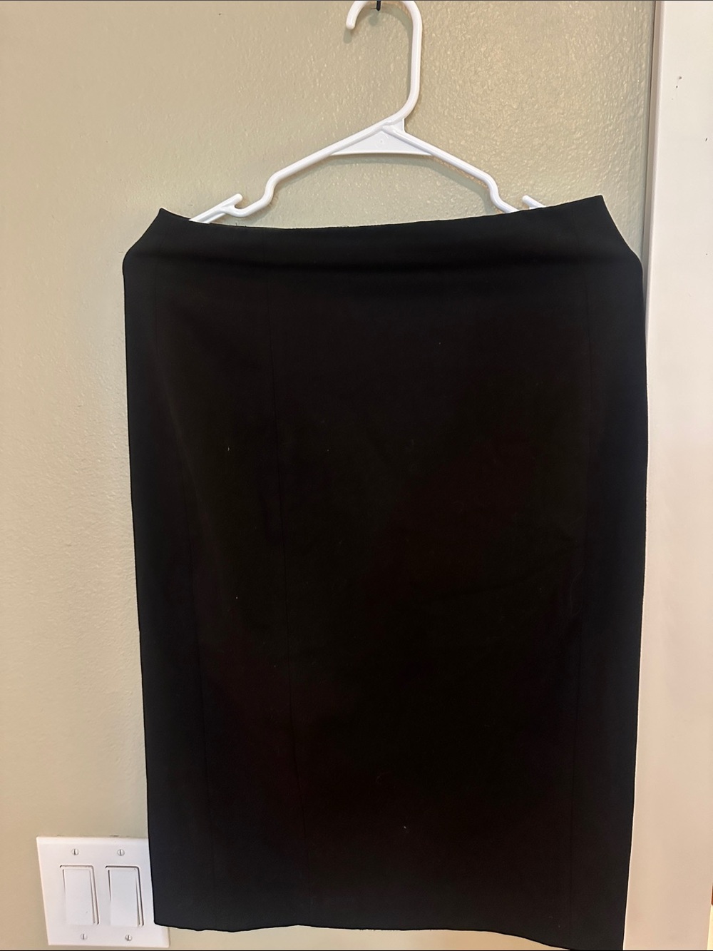 Express Black Pencil Skirt - Clean Office Staple